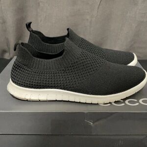 Steve madden women's Black Knit Slip-On Sneakers